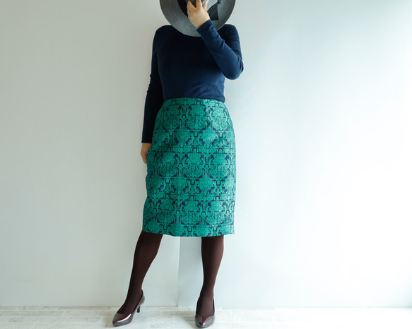 僅限1件！歐洲綠 Kimagure 系列-帥氣緊身裙 L 碼 第2張的照片