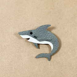 Lブローチ:サメ 4枚目の画像