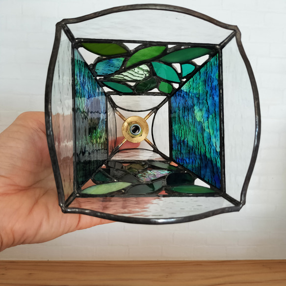 注文制作【リーフのテーブルランプ】ステンドグラス　癒されるランプ♫　希少ドイツ製ガラス他　再販 4枚目の画像
