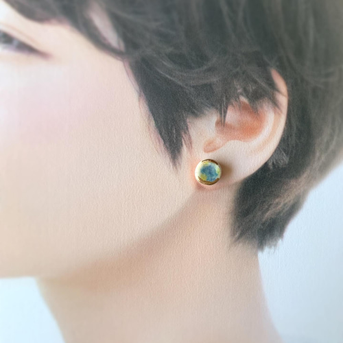 小ぶり 淡色 絵付 陶器 金継ぎ ピアス イヤリング ノンホールピアス 青 