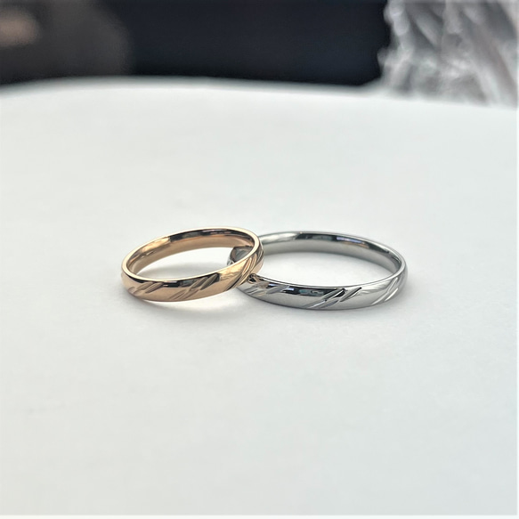 ウェーブカットリング 誕生石 刻印 対応 ペアリング  ステンレス 結婚指輪  指輪  ケース付き 4枚目の画像
