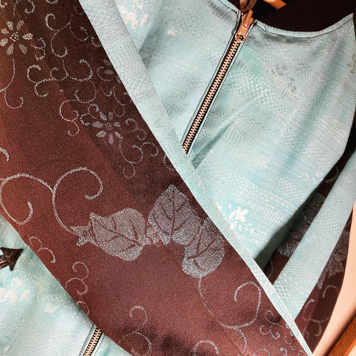 着物リメイクスカジャン リバーシブル 鯉の刺繍 横振り刺繍 産着