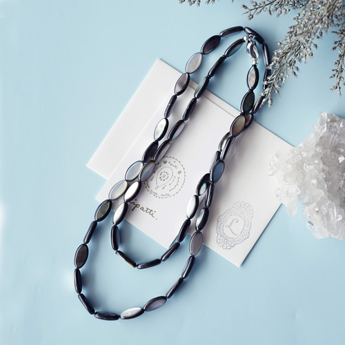 黒蝶貝のオーバル80cmオペラロングネックレス ～十六夜（いざよい