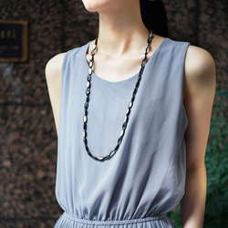 黒蝶貝のオーバル80cmオペラロングネックレス ～十六夜（いざよい