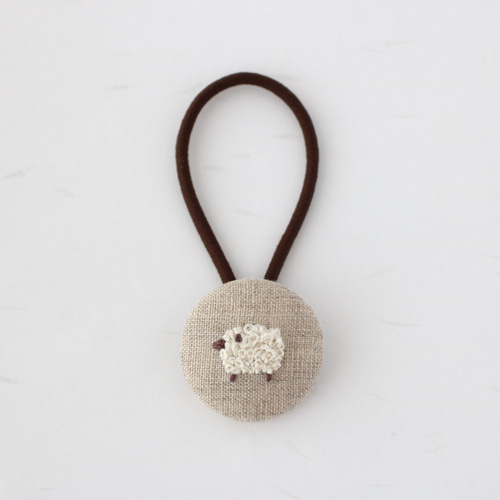 ひつじ 手刺繍ミニブローチ/ヘアゴム ブローチ Chalet de Pon 通販