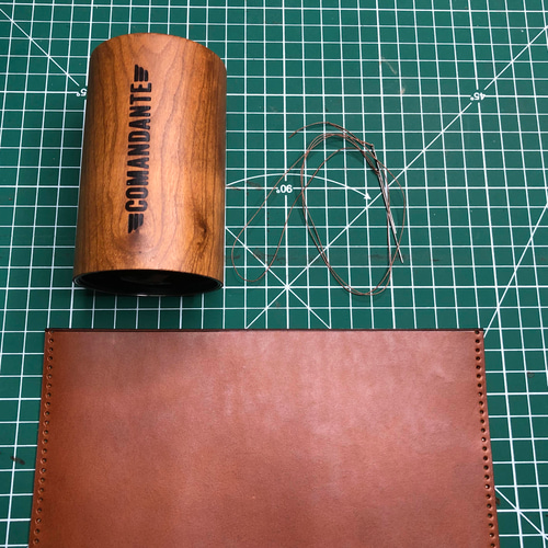 コマンダンテ C40 MK3 MK4 ボディ レザー ケース 素材パック
