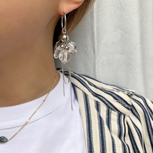 petitlile✳︎花びらとbubbleピアス/ピアスチャーム ピアス
