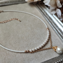 トルコ製透かしキャップとコットンパールのデザインチョーカーネックレス 3枚目の画像