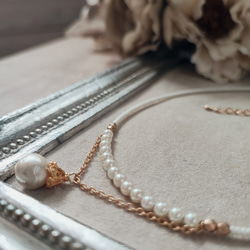 トルコ製透かしキャップとコットンパールのデザインチョーカーネックレス 7枚目の画像