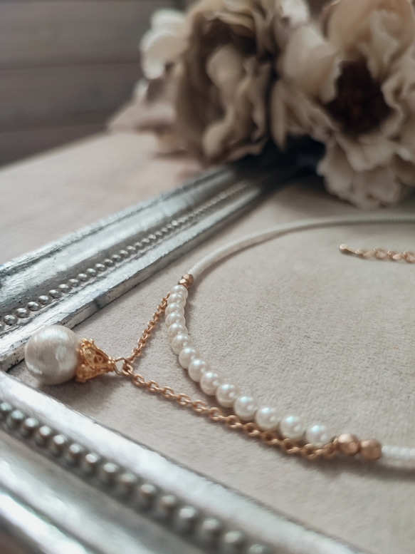 トルコ製透かしキャップとコットンパールのデザインチョーカーネックレス 7枚目の画像