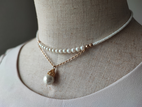 トルコ製透かしキャップとコットンパールのデザインチョーカーネックレス 5枚目の画像