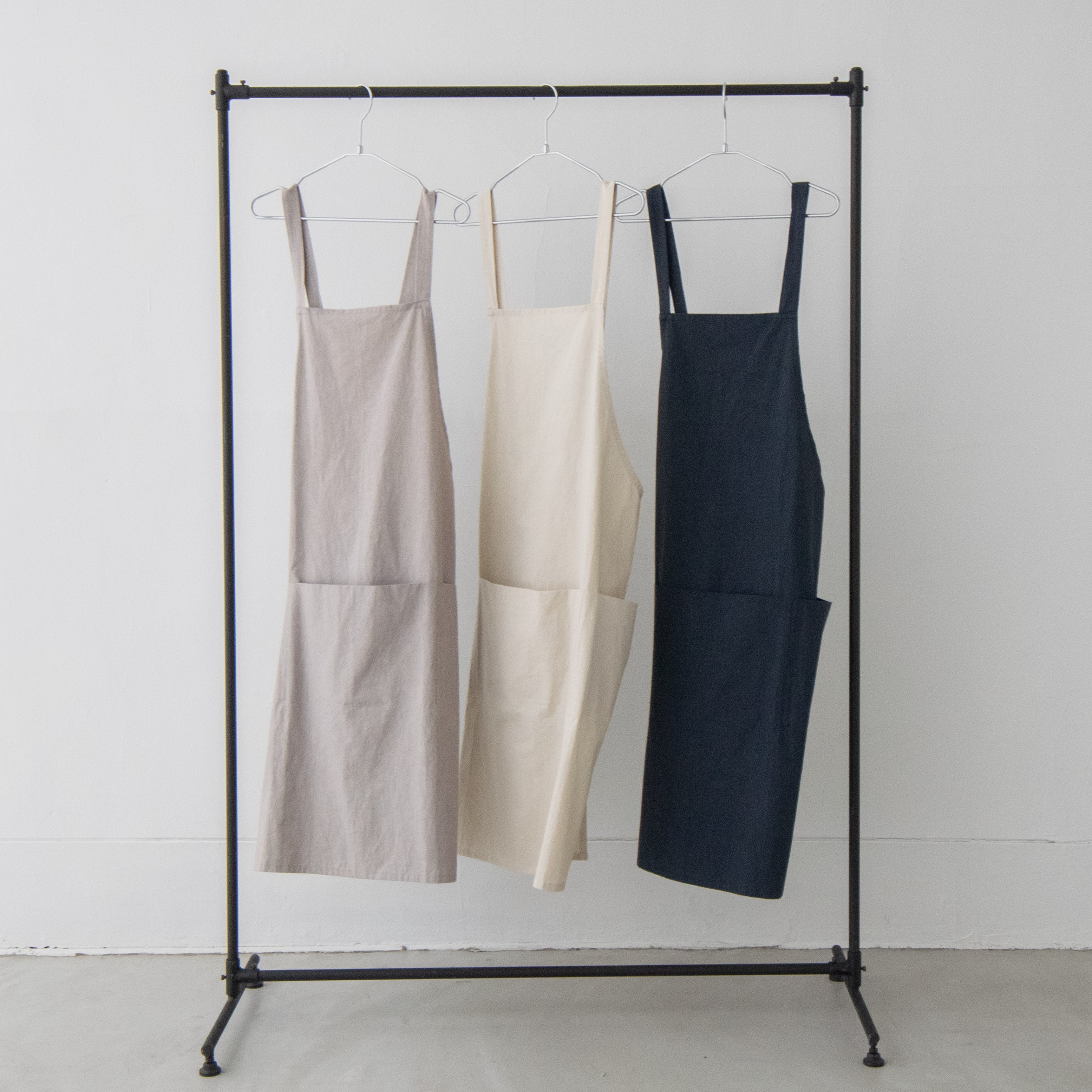 バッククロスチムニーエプロン DR / backcrosschimneyapron DR / エクリュ　送料無料