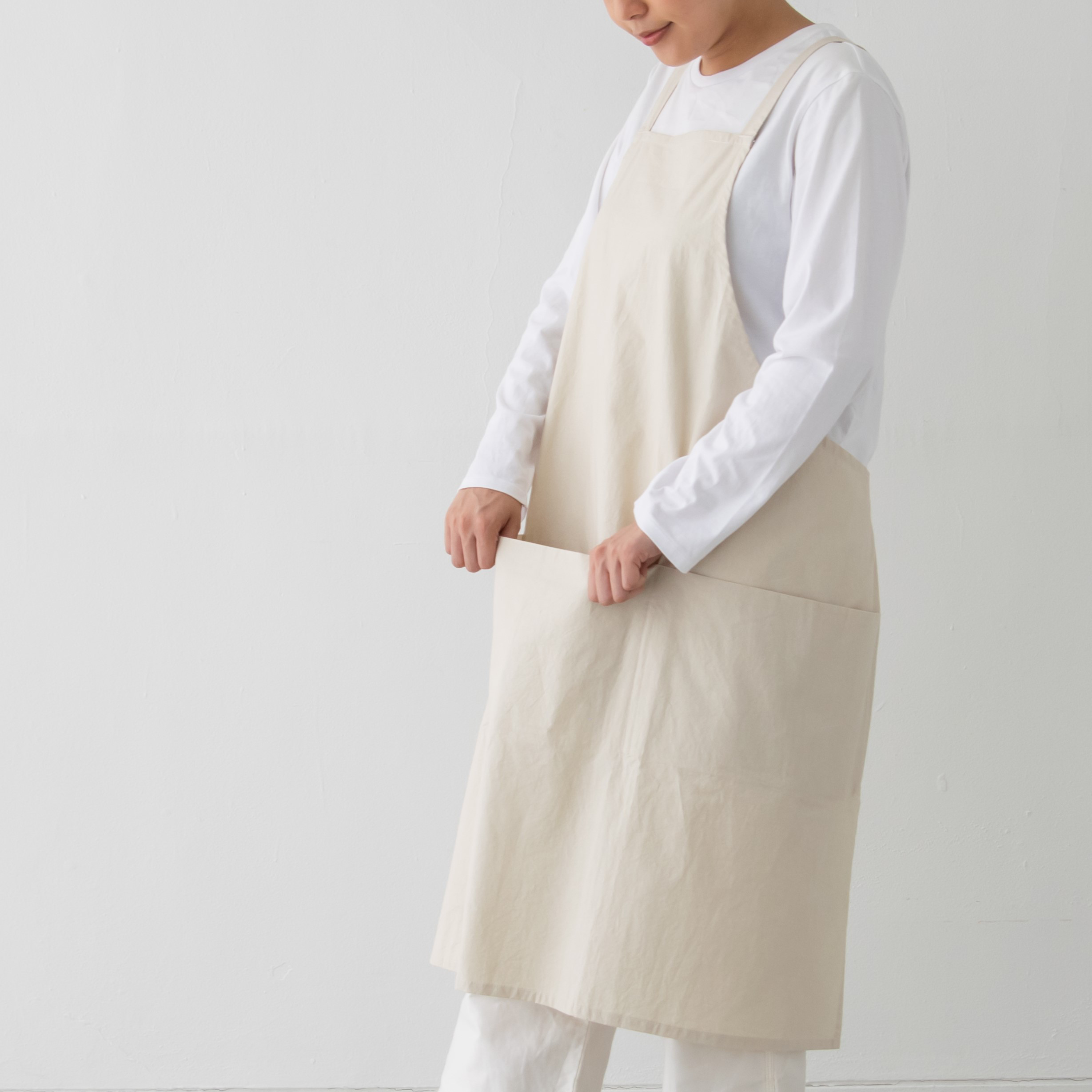 バッククロスチムニーエプロン DR / backcrosschimneyapron DR / エクリュ　送料無料