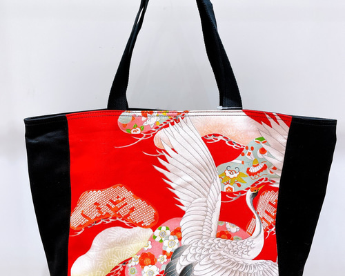 着物トートバックL 赤 朱色 鶴 七五三 松 ポケット付き シルクの美しい