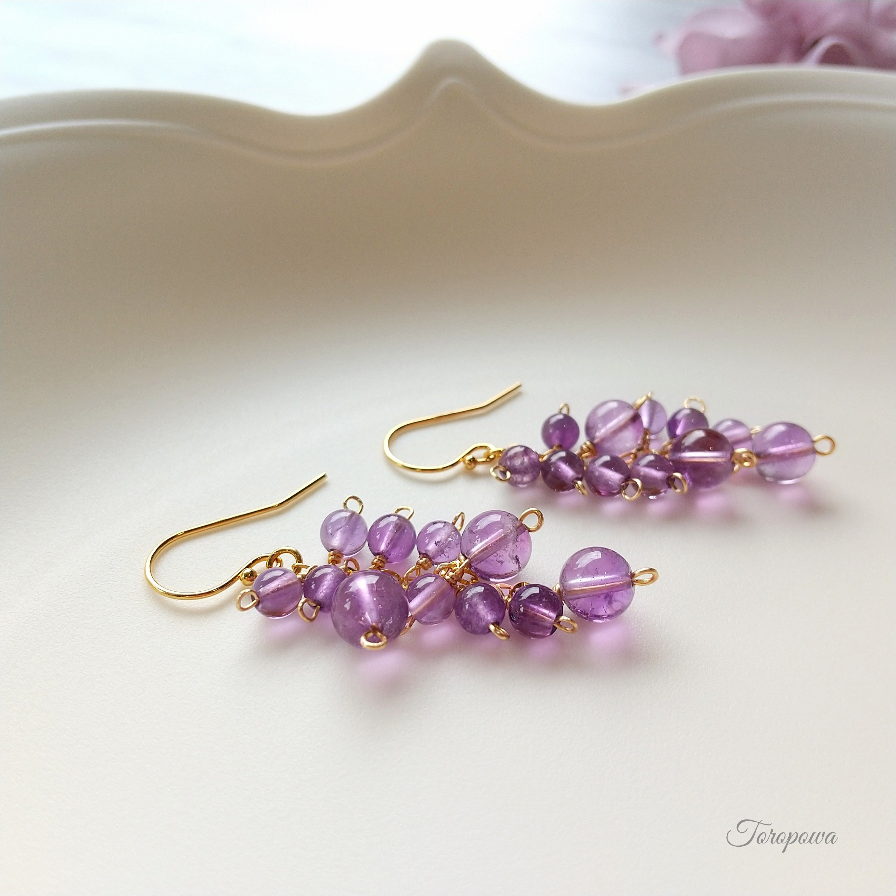14kgf果実のようなフルーツぶどうアメジストの揺れるロングピアス(イヤリング変更可)