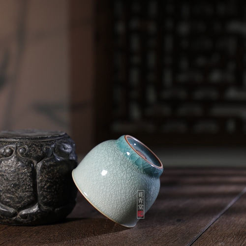 氷生湖藍盃【共箱】水色氷裂貫入 現代龍泉青磁 陶芸作品 贈り物