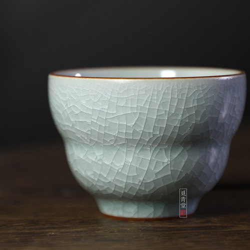 氷生白氷盃 湯呑み【共箱】水色氷裂貫入 現代龍泉青磁 陶芸作品 贈り物