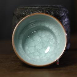 氷生白氷盃　湯呑み【共箱】水色氷裂貫入　現代龍泉青磁　陶芸作品　贈り物コレクション 6枚目の画像