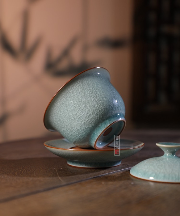 氷生湖藍蓋碗　茶道具【共箱】水色氷裂貫入　現代龍泉青磁　贈り物コレクション 