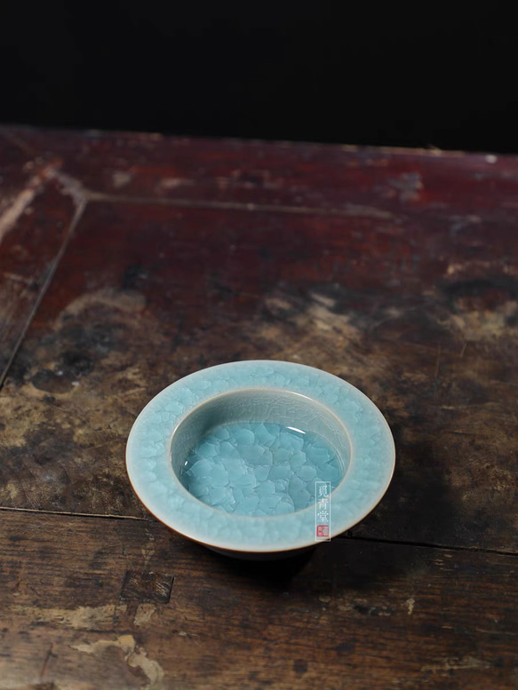 氷生湖藍皿【共箱】水色氷裂貫入　現代龍泉青磁　贈り物コレクション 3枚目の画像
