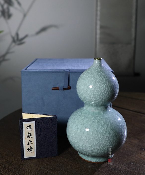 白氷氷生花瓶　置物【共箱】白い氷裂貫入　現代龍泉青磁　陶芸作品　贈り物コレクション 7枚目の画像