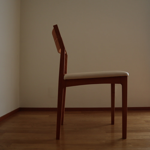 コスガ ダイニングチェア ブラックレザー ce57acc0c9585c44fc37124fedb2fa