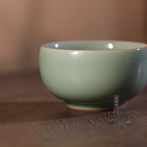 作家物 青緑釉 小鉢 2客セット 現代陶芸 直径約11cm 美品 湖藍氷心玉肌小鉢 ぐい呑み【共箱】青磁氷裂貫入 贈り物 陶芸作品