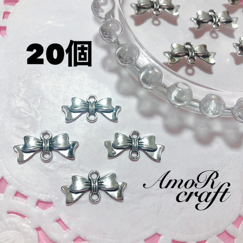 大きめ透かしシルバーマスクチャーム2個セットハンドメイド