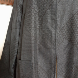 ★　 着物リメイク　大島紬（正絹）　ボトルネックジャケットコートです！！　★ 4枚目の画像