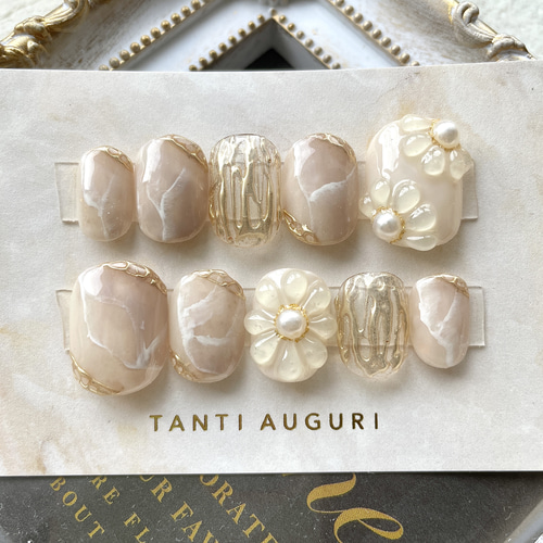 大理石ネイル⸜ ෆ ⸝‍ ニュアンス 大人シンプル 可愛い ぷっくり  