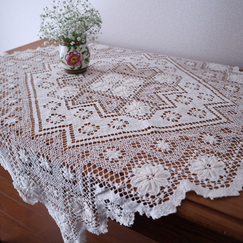 ドイツの手仕事/細やかな手編み タスカニーレース テーブルクロス