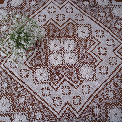 ドイツの手仕事/細やかな手編み タスカニーレース テーブルクロス