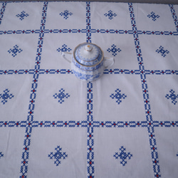 フランスの手仕事/フォークロアな赤と青の幾何学模様 大判サイズ 生地 テーブルクロス (ヴィンテージ ブロカント） 9枚目の画像