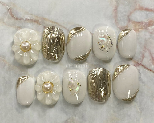 ♡サイズオーダー♡ ぷっくりフラワーネイル/ニュアンス ネイル