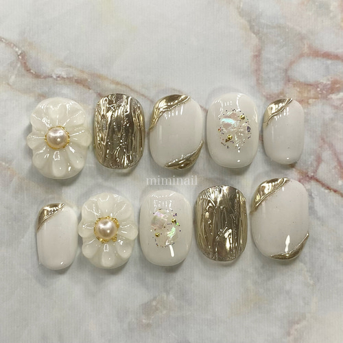 ♡サイズオーダー♡ ぷっくりフラワーネイル/ニュアンス ネイル