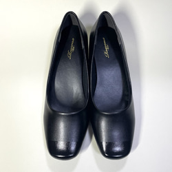 “Wide 3E / water repellent”雙色合成革粗跟淺口鞋（W 黑色） 4cm 鞋跟 / 22.0cm〜26.0 第3張的照片