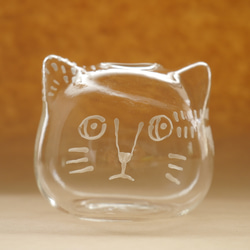 猫のガラス花瓶 2枚目の画像