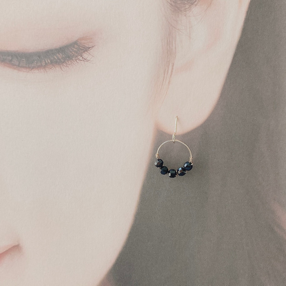 ♢..【14kgf】 AAAブラックスピネルのピアス/ 天然石 プチピアス..♢ 2枚目の画像