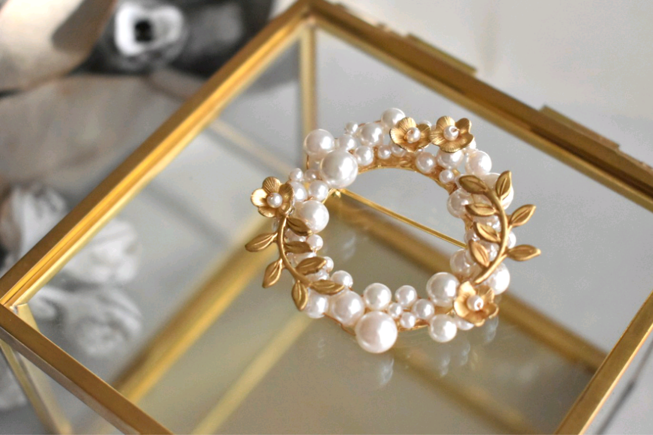 真鍮パーツ×パールのブローチ #1