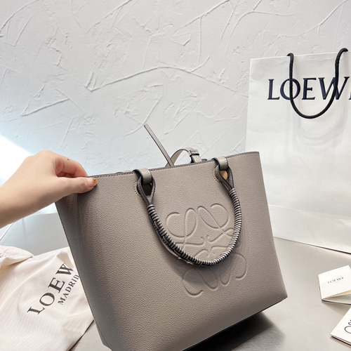 【ルディママ】ロエベ LOEWE ハンドバッグ ロエベLOEWEトートバッグ美品ハンドバッグ ハンドバッグ 麦麦