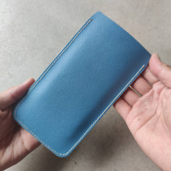 本革レザースマホスリーブ スマホケース 爽やかなターコイズブルー