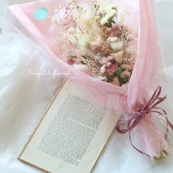 【ギフトに嬉しいメッセージ付】花束として渡せるドライフラワースワッグ〈くすみピンク〉記念日・結婚式・送別品・出産祝い 2枚目の画像