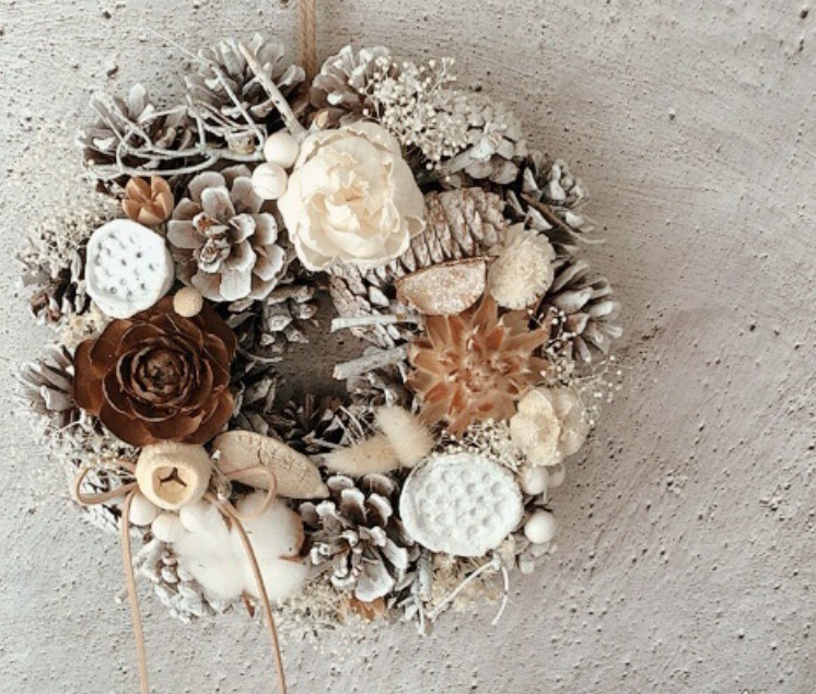 『感謝セール』Creema限定/ホワイト調/ナチュラルpine coneリース/光触媒加工/1点物