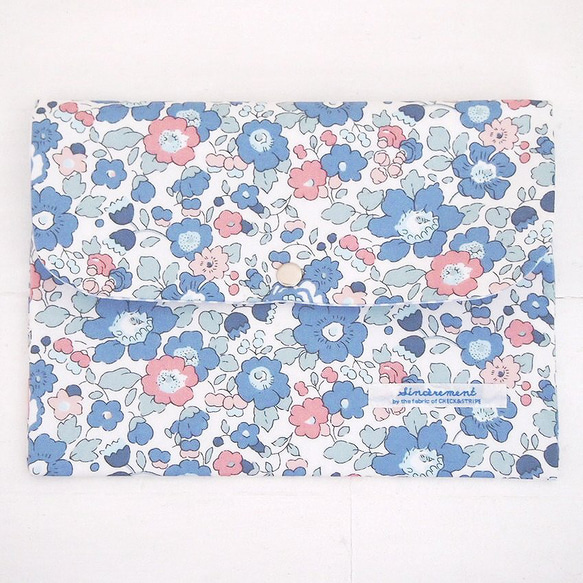 リバティ 母子手帳ケース ベッツィ/ブルー B6サイズ マルチケース 母子