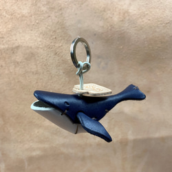 海洋生物-クジラ-本物の植物タンニンなめし革キーホルダーペンダント動物の形 3枚目の画像