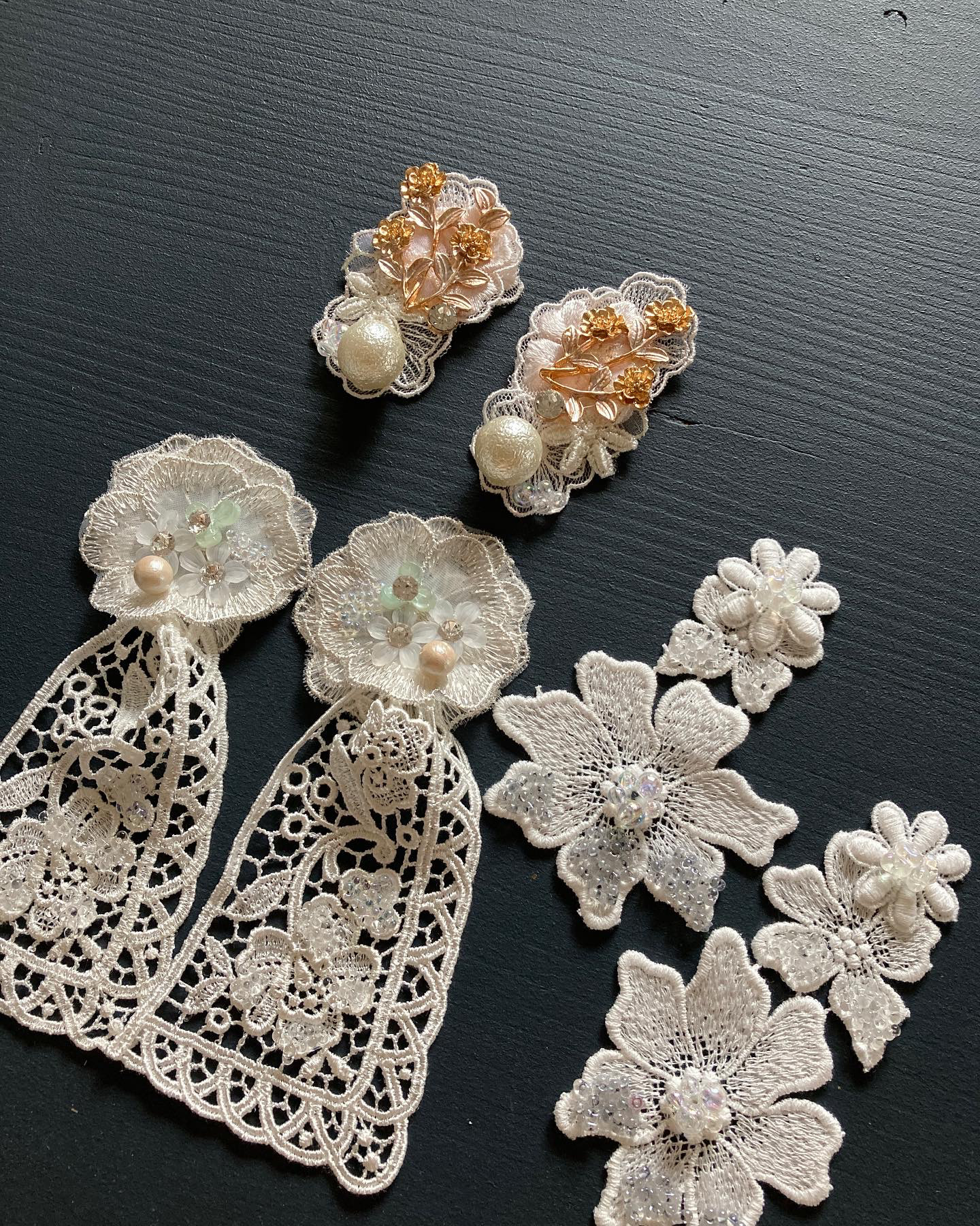 【オーガンジーレースのearring ‪】イヤリング　お花　ウエディング　ブライダル　結婚式438