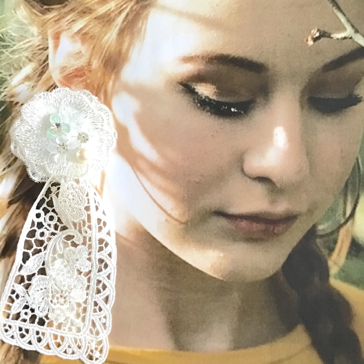 【オーガンジーレースのearring ‪】イヤリング　お花　ウエディング　ブライダル　結婚式438