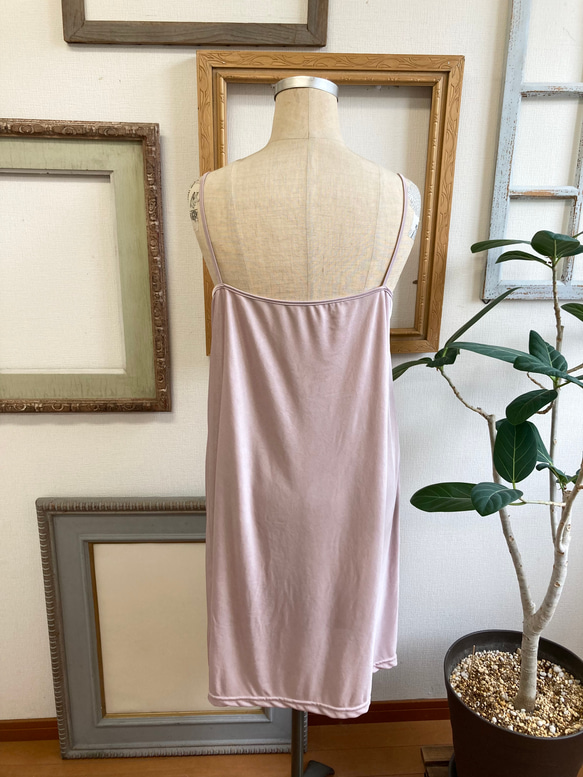 促銷價★最舒服的內衣❤️ 彈力緞面襯裙洋裝 煙粉色（尺寸L） 第7張的照片