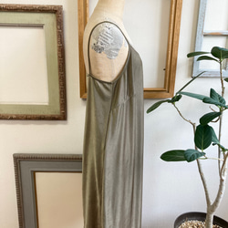 促銷價★最舒服的內衣❤️彈力緞面襯裙連身裙橄欖色（尺寸L） 第7張的照片