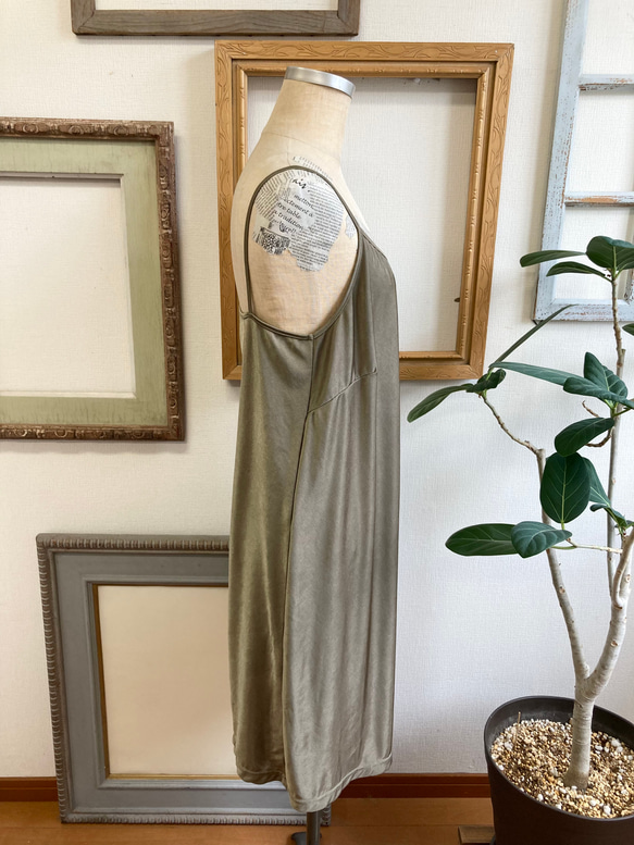 促銷價★最舒服的內衣❤️彈力緞面襯裙連身裙橄欖色（尺寸L） 第7張的照片